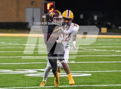 Thumbnail 3 in Abbeville vs. Marion (SCHSL Class AA Final)  photogallery.