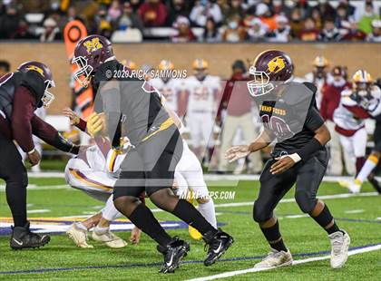 Thumbnail 1 in Abbeville vs. Marion (SCHSL Class AA Final)  photogallery.