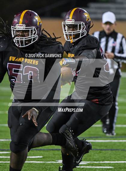 Thumbnail 3 in Abbeville vs. Marion (SCHSL Class AA Final)  photogallery.