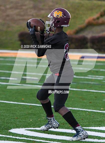 Thumbnail 1 in Abbeville vs. Marion (SCHSL Class AA Final)  photogallery.