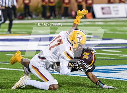 Thumbnail 1 in Abbeville vs. Marion (SCHSL Class AA Final)  photogallery.