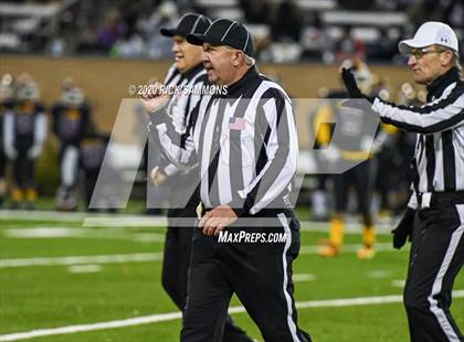 Thumbnail 2 in Abbeville vs. Marion (SCHSL Class AA Final)  photogallery.