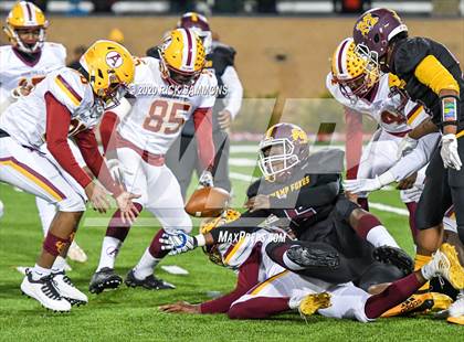 Thumbnail 2 in Abbeville vs. Marion (SCHSL Class AA Final)  photogallery.