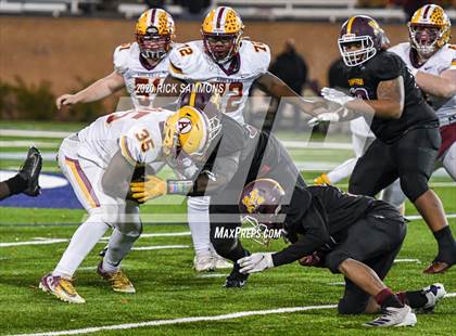 Thumbnail 2 in Abbeville vs. Marion (SCHSL Class AA Final)  photogallery.