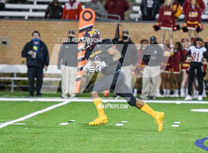 Thumbnail 2 in Abbeville vs. Marion (SCHSL Class AA Final)  photogallery.