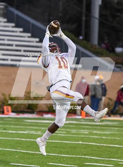 Thumbnail 3 in Abbeville vs. Marion (SCHSL Class AA Final)  photogallery.