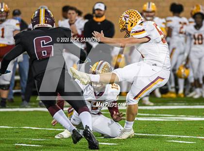 Thumbnail 1 in Abbeville vs. Marion (SCHSL Class AA Final)  photogallery.