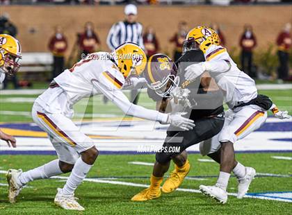 Thumbnail 1 in Abbeville vs. Marion (SCHSL Class AA Final)  photogallery.