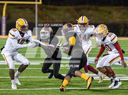 Thumbnail 3 in Abbeville vs. Marion (SCHSL Class AA Final)  photogallery.