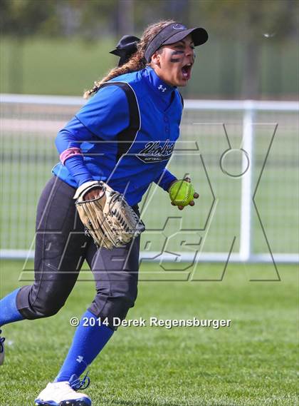 Thumbnail 2 in Broomfield vs Grandview (CHSAA 5A Semifinal Playoff) photogallery.