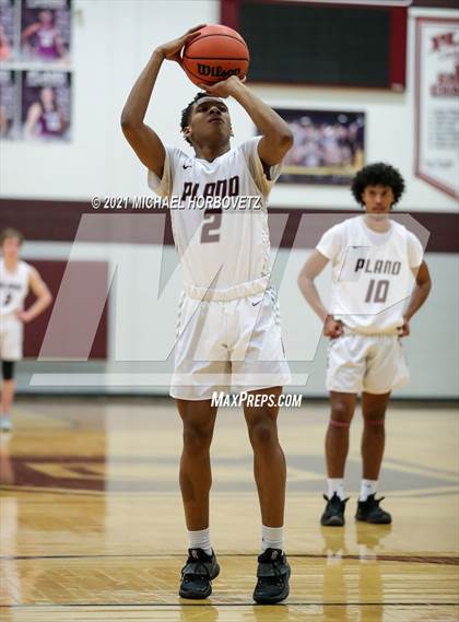 Thumbnail 3 in Lewisville @ Plano photogallery.
