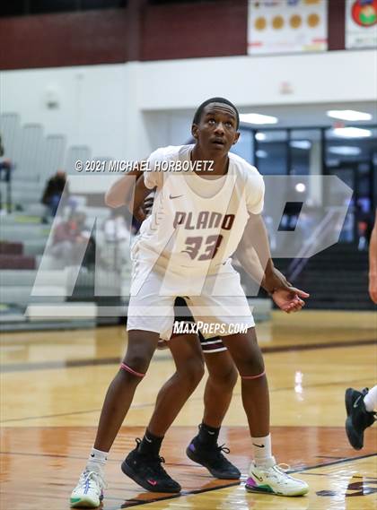 Thumbnail 2 in Lewisville @ Plano photogallery.