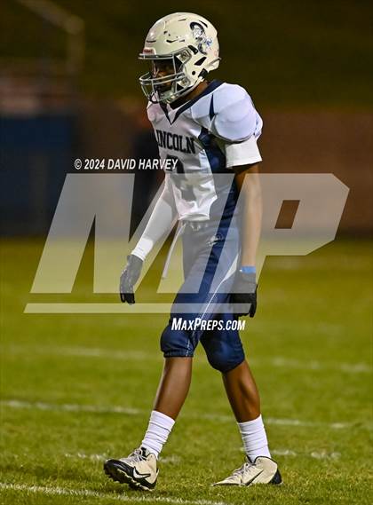 Thumbnail 3 in Lincoln vs Arvada photogallery.