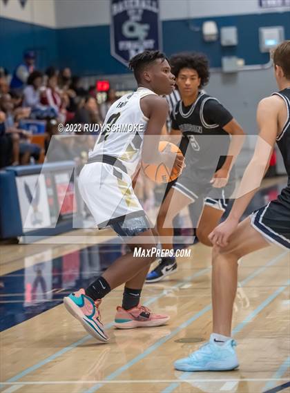 Thumbnail 2 in Victory Christian Academy vs. Madison (Regional JMHS Rumble) photogallery.