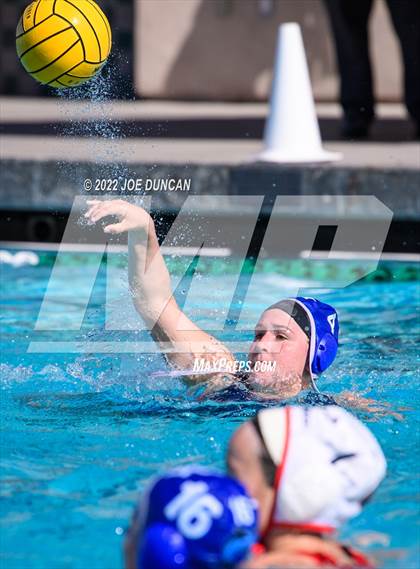 Thumbnail 1 in Dana Hills vs. Beckman photogallery.