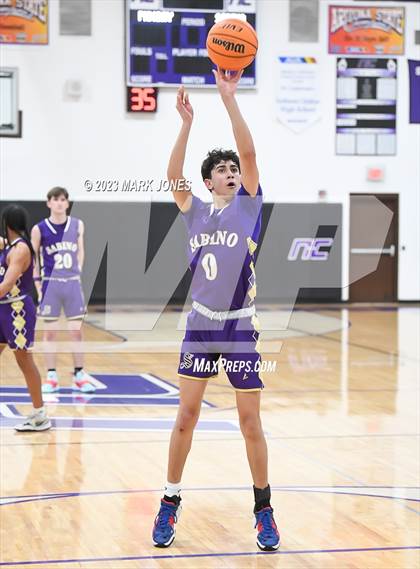 Thumbnail 3 in Phoenix Country Day vs. Sabino (Coyotes Basketball Invitational) photogallery.