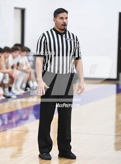 Thumbnail 3 in Phoenix Country Day vs. Sabino (Coyotes Basketball Invitational) photogallery.