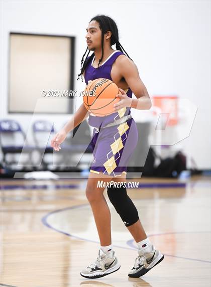 Thumbnail 2 in Phoenix Country Day vs. Sabino (Coyotes Basketball Invitational) photogallery.