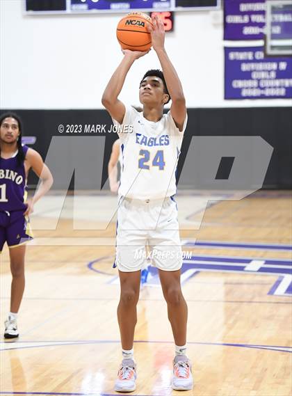 Thumbnail 3 in Phoenix Country Day vs. Sabino (Coyotes Basketball Invitational) photogallery.