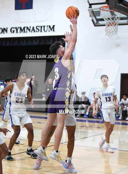 Thumbnail 1 in Phoenix Country Day vs. Sabino (Coyotes Basketball Invitational) photogallery.