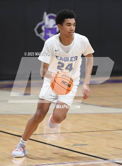 Thumbnail 1 in Phoenix Country Day vs. Sabino (Coyotes Basketball Invitational) photogallery.