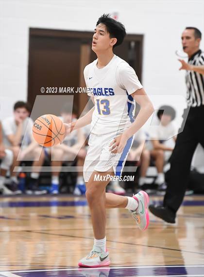 Thumbnail 2 in Phoenix Country Day vs. Sabino (Coyotes Basketball Invitational) photogallery.