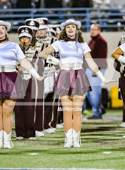 Thumbnail 3 in Ennis vs. Cedar Park (UIL 5A Area Playoff) photogallery.