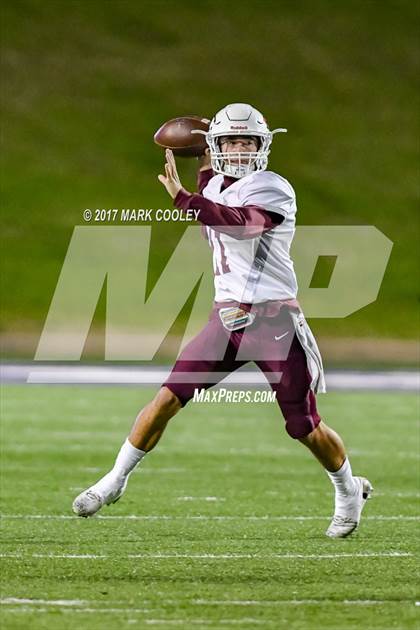 Thumbnail 2 in Ennis vs. Cedar Park (UIL 5A Area Playoff) photogallery.