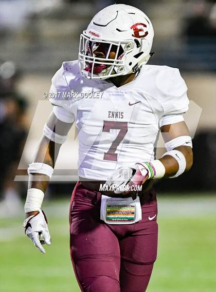 Thumbnail 1 in Ennis vs. Cedar Park (UIL 5A Area Playoff) photogallery.