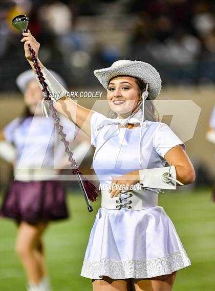 Thumbnail 2 in Ennis vs. Cedar Park (UIL 5A Area Playoff) photogallery.