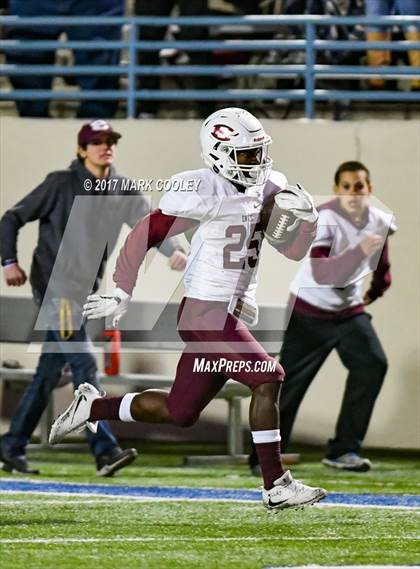 Thumbnail 2 in Ennis vs. Cedar Park (UIL 5A Area Playoff) photogallery.