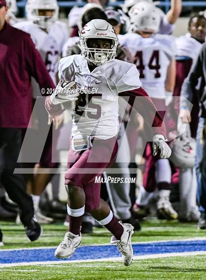 Thumbnail 1 in Ennis vs. Cedar Park (UIL 5A Area Playoff) photogallery.