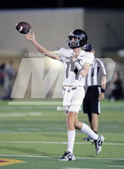 Thumbnail 2 in Vandegrift @ Dripping Springs photogallery.