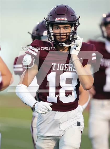 Thumbnail 2 in Vandegrift @ Dripping Springs photogallery.