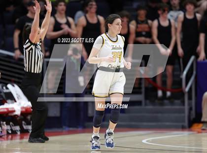 Thumbnail 2 in Springfield vs. Toledo Christian (OHSAA D4 State Semifinal) photogallery.