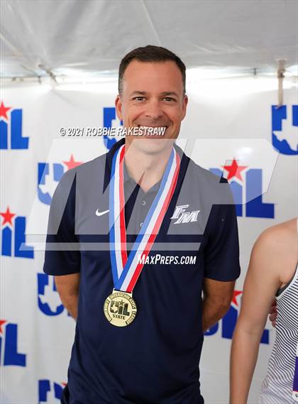 Thumbnail 2 in UIL Cross Country 6A Finals (3200) photogallery.