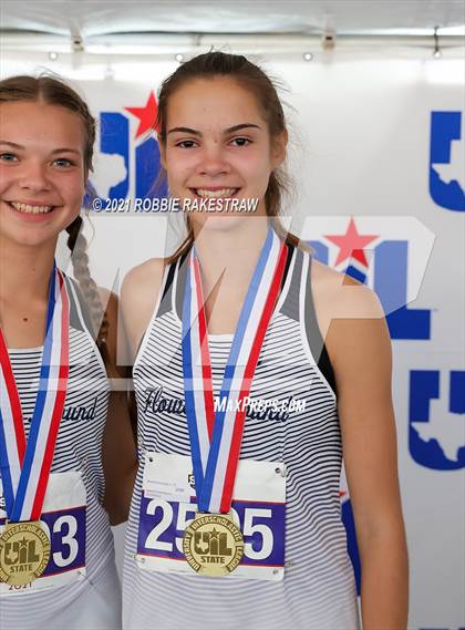 Thumbnail 1 in UIL Cross Country 6A Finals (3200) photogallery.