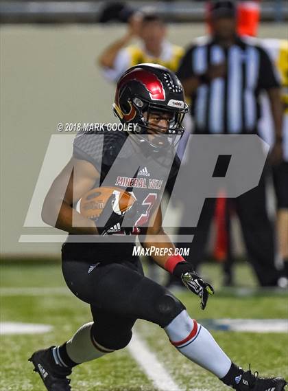 Thumbnail 3 in Gonzales vs. Mineral Wells photogallery.