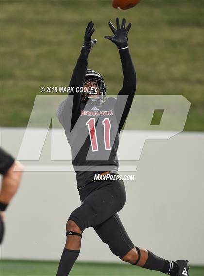 Thumbnail 3 in Gonzales vs. Mineral Wells photogallery.