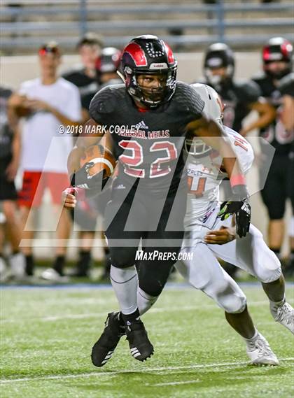 Thumbnail 2 in Gonzales vs. Mineral Wells photogallery.