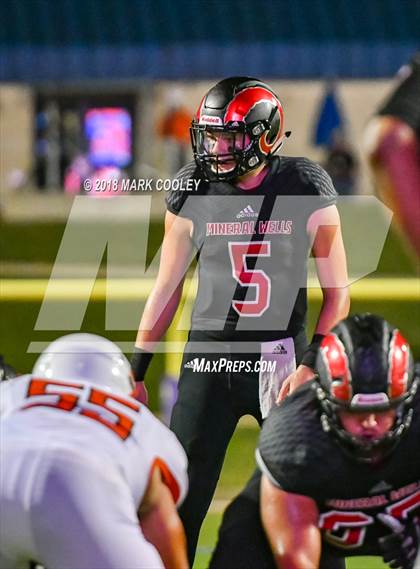 Thumbnail 3 in Gonzales vs. Mineral Wells photogallery.