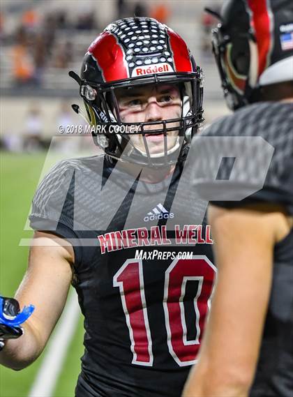 Thumbnail 3 in Gonzales vs. Mineral Wells photogallery.