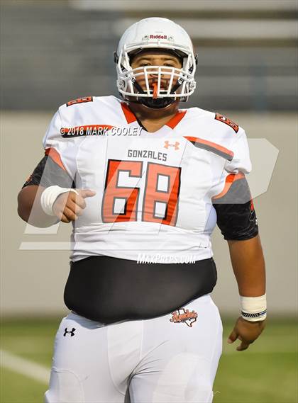 Thumbnail 2 in Gonzales vs. Mineral Wells photogallery.