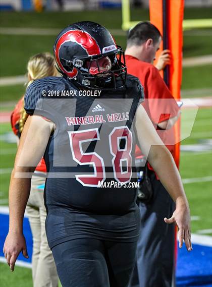 Thumbnail 2 in Gonzales vs. Mineral Wells photogallery.