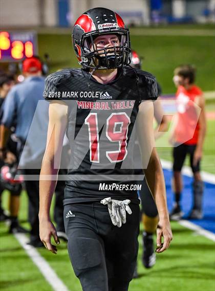 Thumbnail 2 in Gonzales vs. Mineral Wells photogallery.