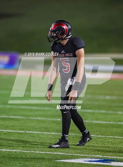 Thumbnail 1 in Gonzales vs. Mineral Wells photogallery.