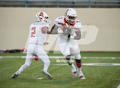 Thumbnail 1 in Gonzales vs. Mineral Wells photogallery.