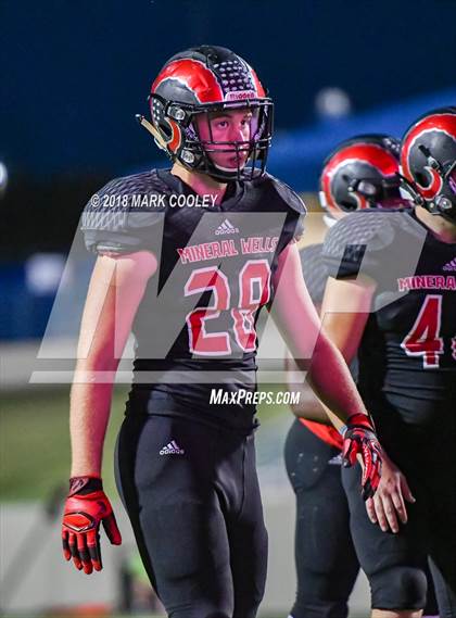 Thumbnail 3 in Gonzales vs. Mineral Wells photogallery.