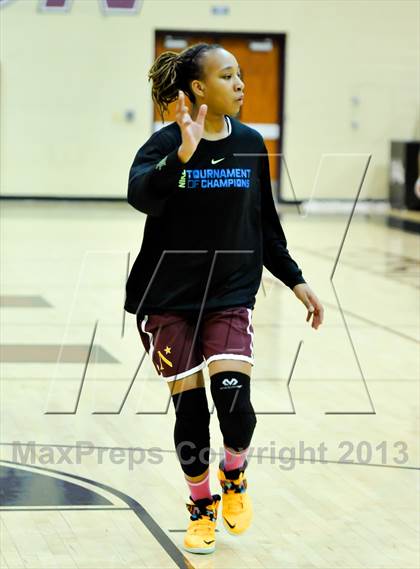 Thumbnail 2 in Nazareth vs. Windward (Nike Tournament of Champions) photogallery.