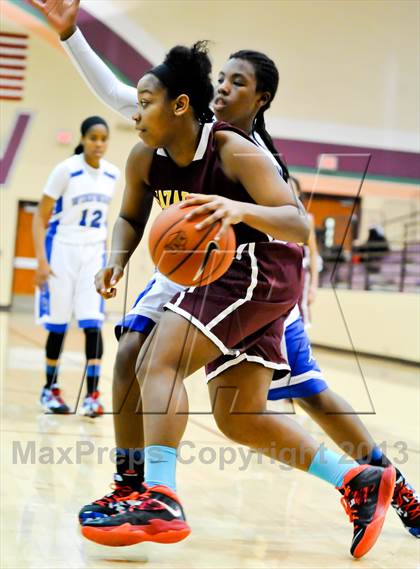 Thumbnail 3 in Nazareth vs. Windward (Nike Tournament of Champions) photogallery.